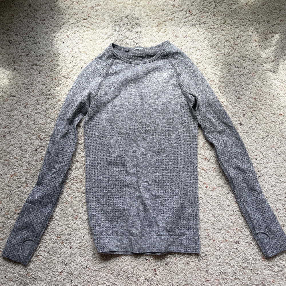 grey gymshark long sleeve top